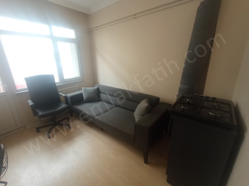 Kocamustafapaşa Kiralık Daire Hastanelere Yakın 2+1 Eşyalı ( ESKİ PORTFÖY )