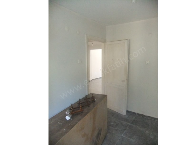Kocamustafapaşa Hacıkadın Caddesi 1+1 55m² Yüksek Giriş