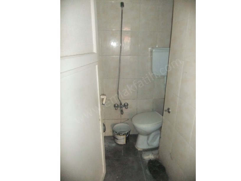 Kocamustafapaşa Hacıkadın Caddesi 1+1 55m² Yüksek Giriş