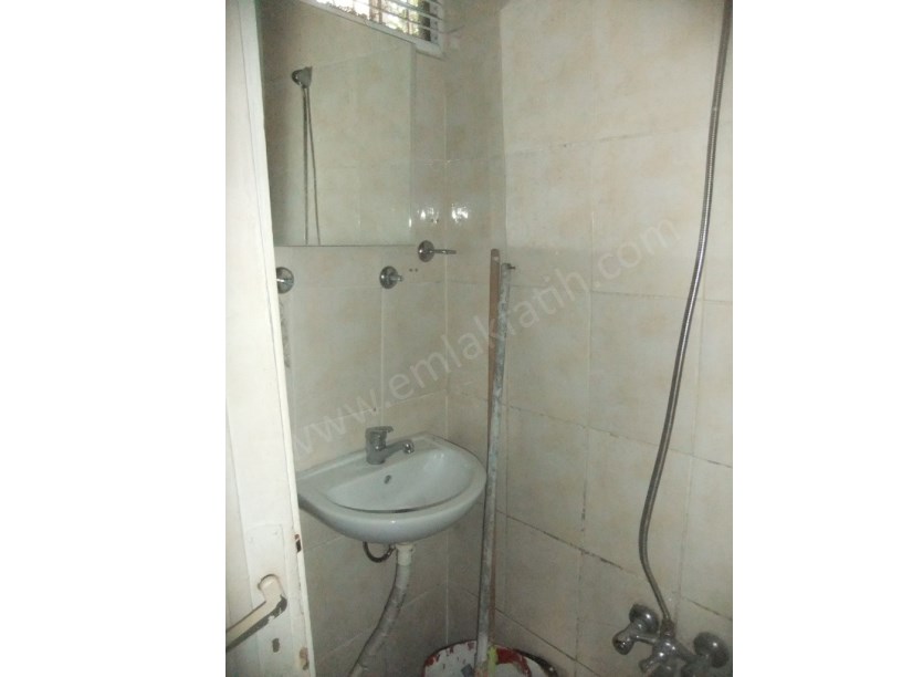 Kocamustafapaşa Hacıkadın Caddesi 1+1 55m² Yüksek Giriş