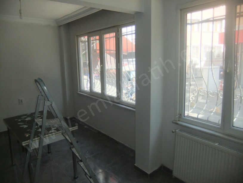 Kocamustafapaşa Hacıkadın Caddesi 1+1 55m² Yüksek Giriş