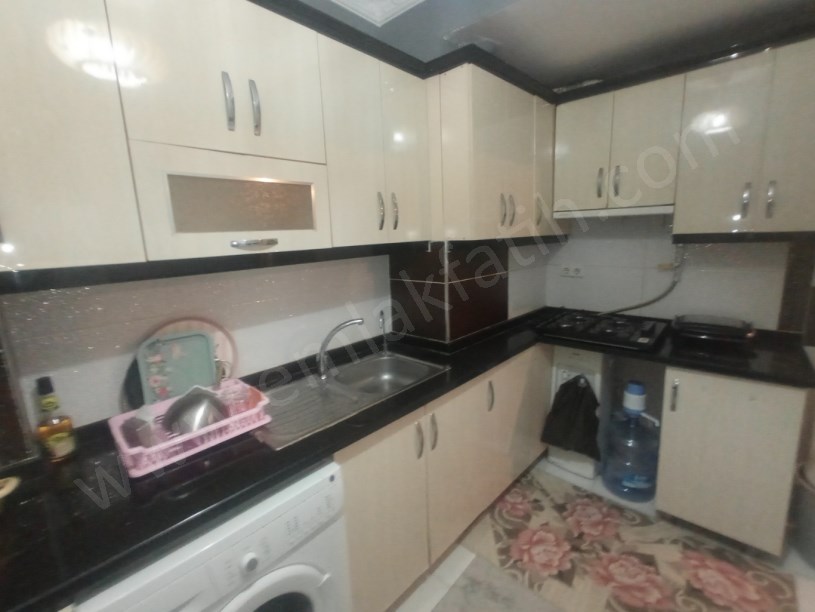 Kocamustafapaşa Kiralık Daire Nafız Gürman Cad 2+1 Eşyalı 80m² Full Yapılı Büyük Mutfaklı