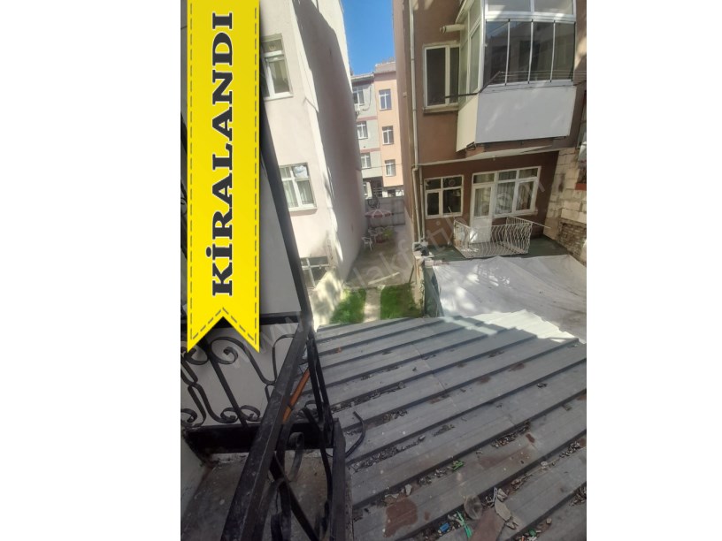 Yedikule Kiralık Daire 1+1 50m² ( ESKİ PORTFÖY ) Açık Mutfaklı Ara Kat
