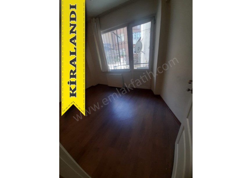 Yedikule Kiralık Daire 1+1 50m² ( ESKİ PORTFÖY ) Açık Mutfaklı Ara Kat