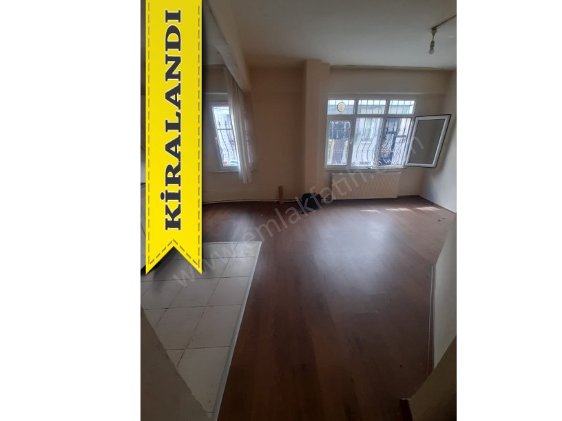Yedikule Kiralık Daire 1+1 50m² ( ESKİ PORTFÖY ) Açık Mutfaklı Ara Kat