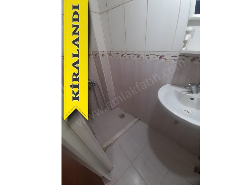 Yedikule Kiralık Daire 1+1 50m² ( ESKİ PORTFÖY ) Açık Mutfaklı Ara Kat