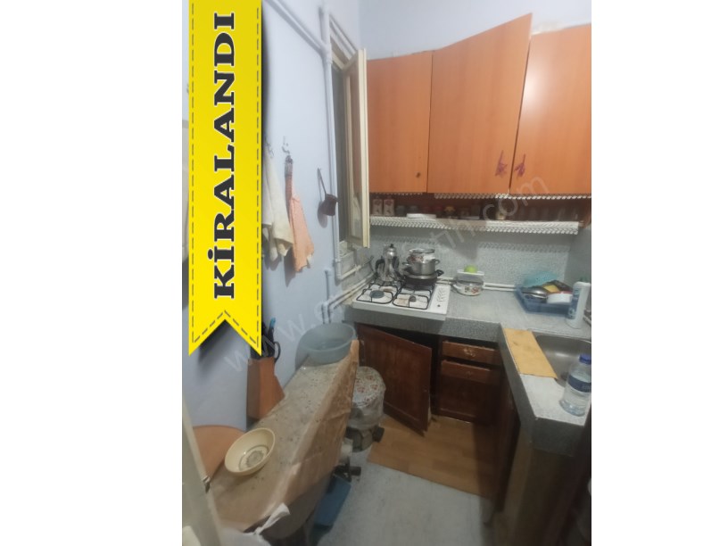 Yedikule Kiralık Daire Cadde Üzeri Eşyalı 2+1 Daire