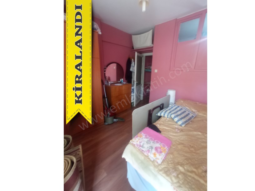 Yedikule Kiralık Daire Cadde Üzeri Eşyalı 2+1 Daire