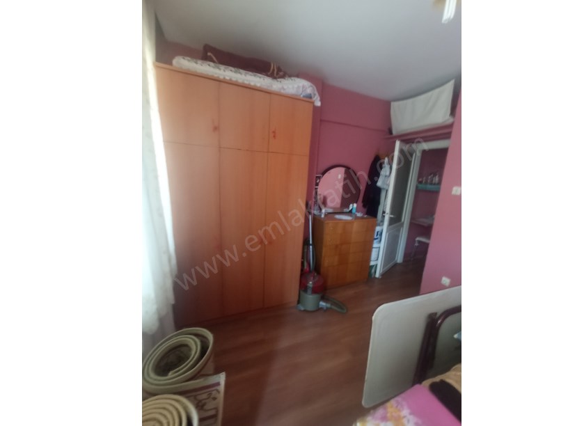 Yedikule Kiralık Daire Cadde Üzeri Eşyalı 2+1 Daire