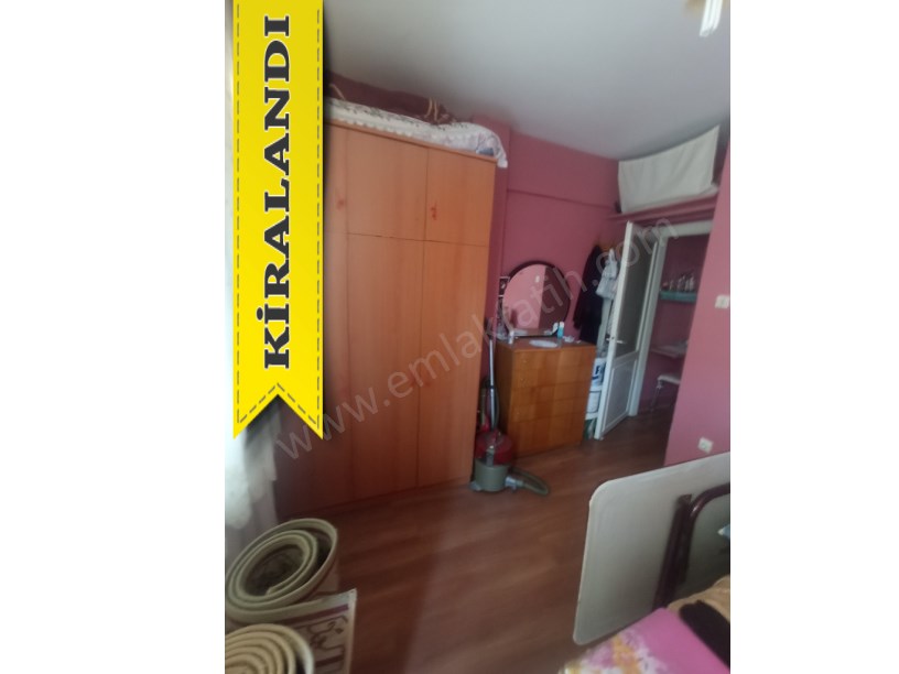 Yedikule Kiralık Daire Cadde Üzeri Eşyalı 2+1 Daire