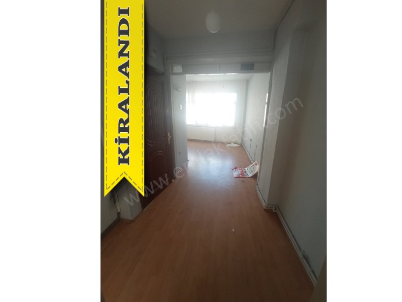 Seyyid Ömer Kiralık Daire Meydanda 1+1 55m² ( ESKİ PORTFÖY ) Arakat Temiz