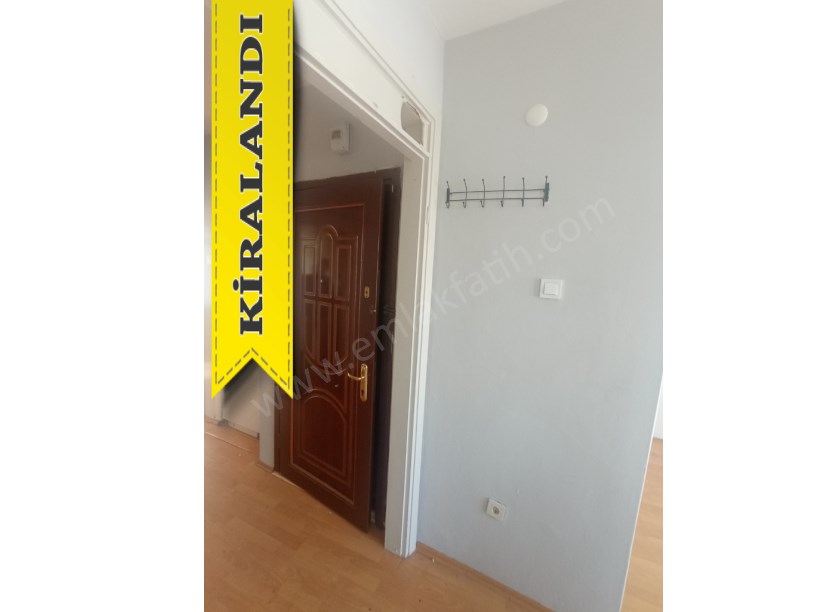 Kocamustafapaşa Kiralık Daire Meydanda 1+1 55m² ( ESKİ PORTFÖY )