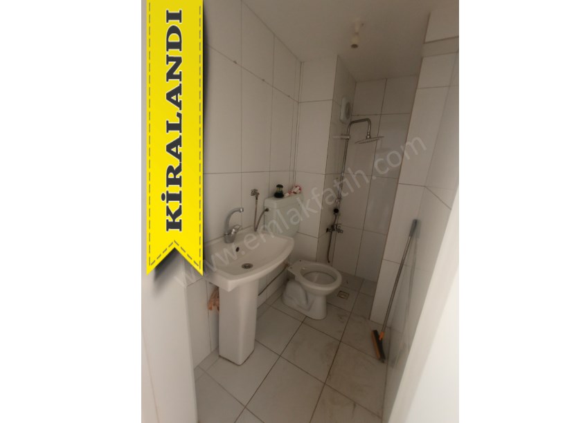Seyyid Ömer Kiralık Daire Meydanda 1+1 55m² ( ESKİ PORTFÖY ) Arakat Temiz