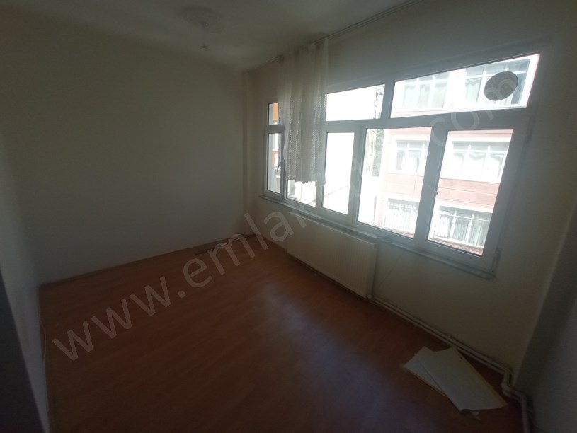 Seyyid Ömer Kiralık Daire Meydanda 1+1 55m² ( ESKİ PORTFÖY ) Arakat Temiz