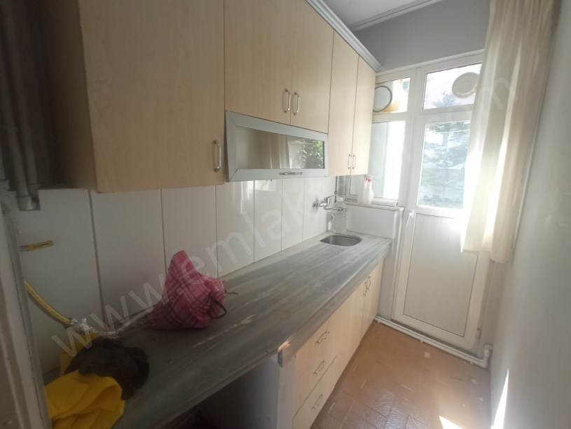 Seyyid Ömer Kiralık Daire Meydanda 1+1 55m² ( ESKİ PORTFÖY ) Arakat Temiz
