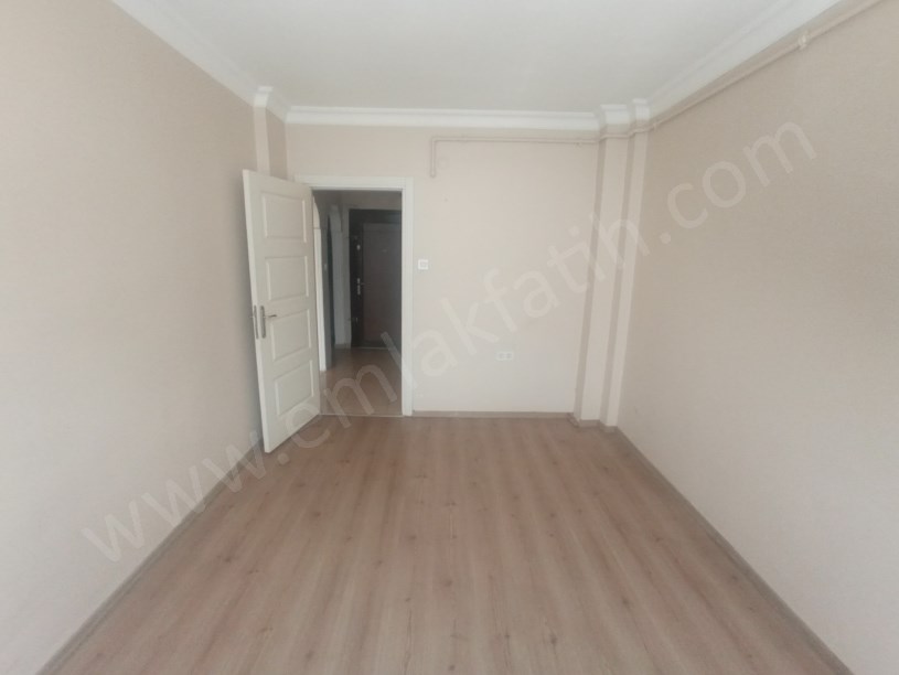 Fatih Kiralık Daire Fevzipaşa Caddesi Yanı 1+1 55m² ( ESKİ PORTFÖY ) Kombili Yapılı Tertemiz kiralık