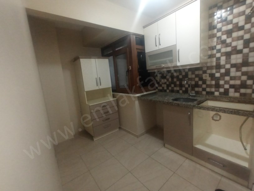 Fatih Kiralık Daire Fevzipaşa Caddesi Yanı 1+1 55m² ( ESKİ PORTFÖY ) Kombili Yapılı Tertemiz kiralık