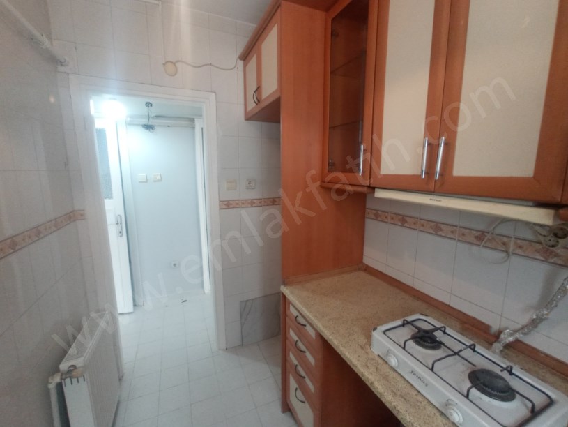 Çapa Kiralık Daire Başvekil Caddesi üzerinde 2+1 85m² ( ESKİ PORTFÖY ) Geniş Full Yapılı Temiz Daire