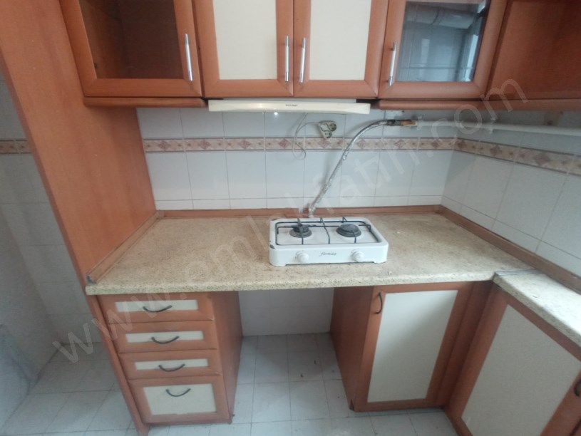 Çapa Kiralık Daire Başvekil Caddesi üzerinde 2+1 85m² ( ESKİ PORTFÖY ) Geniş Full Yapılı Temiz Daire