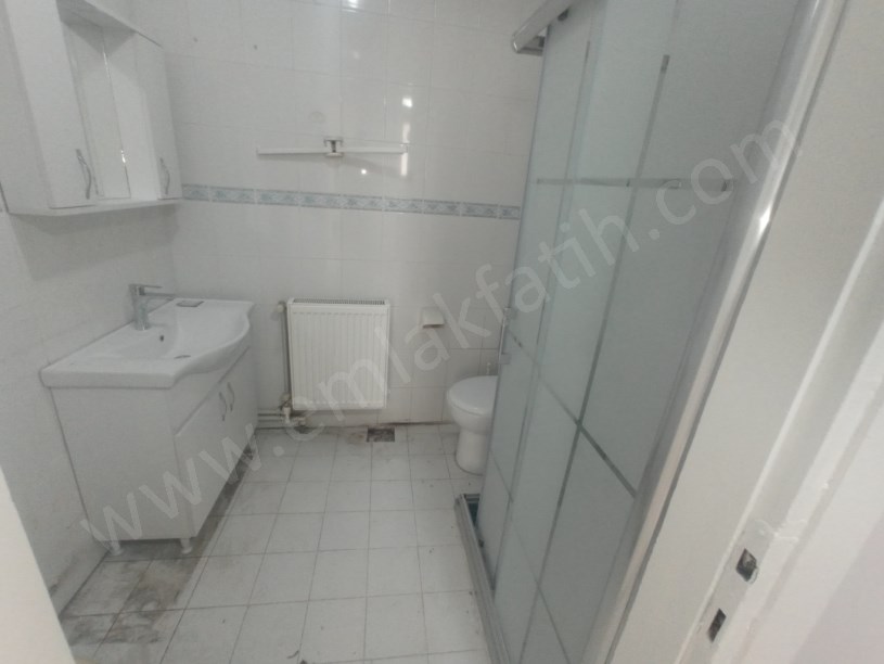 Çapa Kiralık Daire Başvekil Caddesi üzerinde 2+1 85m² ( ESKİ PORTFÖY ) Geniş Full Yapılı Temiz Daire