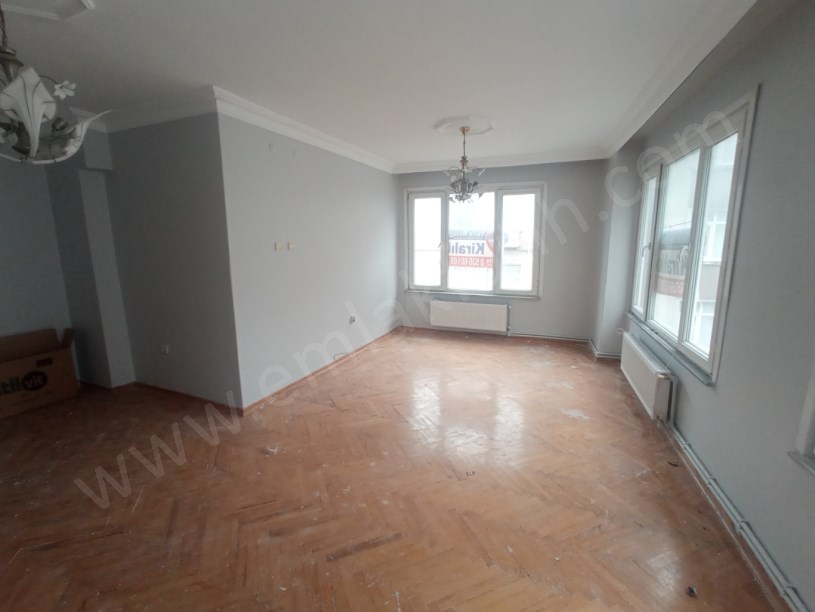 Çapa Kiralık Daire Başvekil Caddesi üzerinde 2+1 85m² ( ESKİ PORTFÖY ) Geniş Full Yapılı Temiz Daire