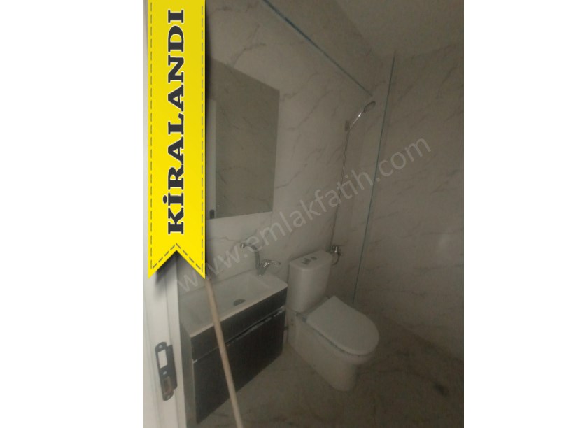 Fındıkzade Kiralık Daire Ahmet Vefikpaşa Cad. Üzerinde 1+1 55m²  ( ESKİ PORTFÖY )