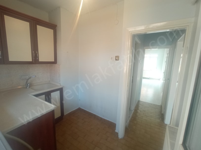 Kocamustafa Paşa Kiralık Daire Demirci Osman Sk 2+1 75m² ( ESKİ PORTFÖY )