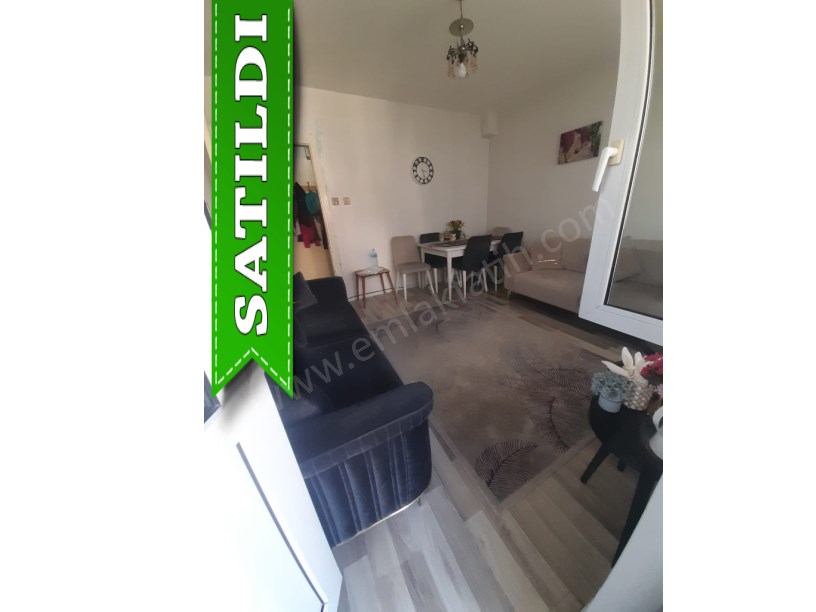 Kocamustafapaşa Satılık Daire 1+1 Merkezde Köşe Binada ( ESKİ PORTFÖY )