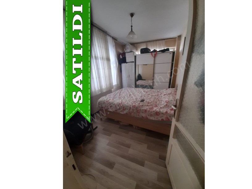 Kocamustafapaşa Satılık Daire 1+1 Merkezde Köşe Binada ( ESKİ PORTFÖY )