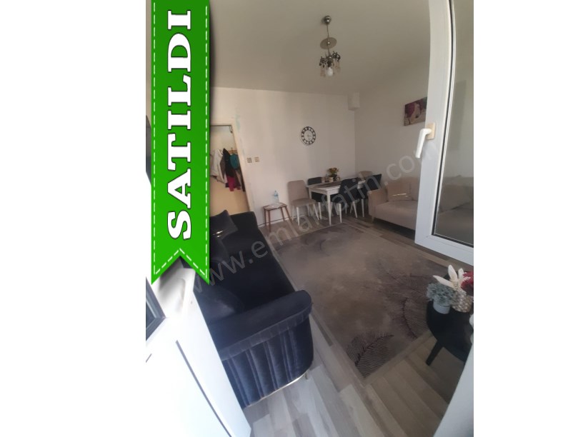 Kocamustafapaşa Satılık Daire 1+1 Merkezde Köşe Binada ( ESKİ PORTFÖY )