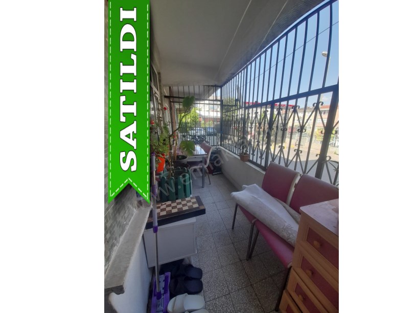 Kocamustafapaşa Satılık Daire 1+1 Merkezde Köşe Binada ( ESKİ PORTFÖY )