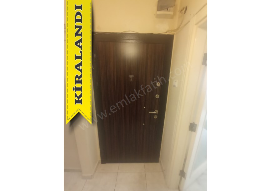 Çapa Kiralık Daire Merkezde Temiz Geniş 1+1 ( ESKİ PORTFÖY )