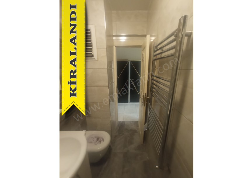 Çapa Kiralık Daire Merkezde Temiz Geniş 1+1 ( ESKİ PORTFÖY )