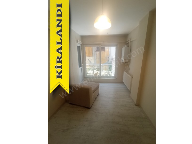 Çapa Kiralık Daire Merkezde Temiz Geniş 1+1 ( ESKİ PORTFÖY )