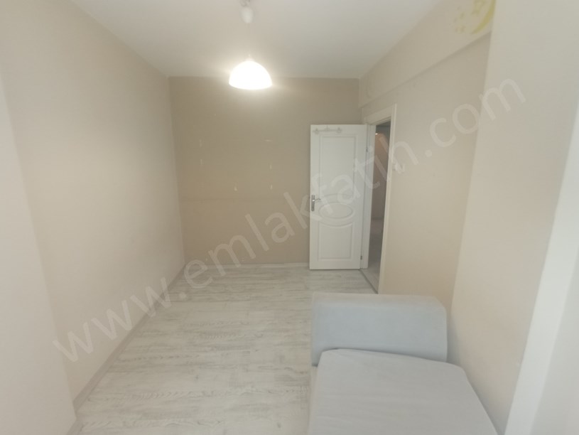 Çapa Kiralık Daire Merkezde Temiz Geniş 1+1 ( ESKİ PORTFÖY )