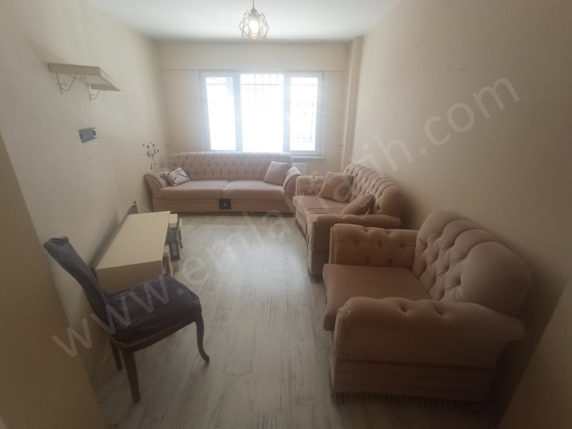 Çapa Kiralık Daire Merkezde Temiz Geniş 1+1 ( ESKİ PORTFÖY )