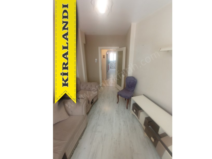 Çapa Kiralık Daire Merkezde Temiz Geniş 1+1 ( ESKİ PORTFÖY )