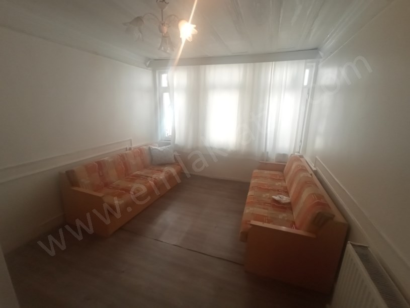 KOCAMUSTAFAPAŞA MEYDANA YAKIN SATILIK MÜSTAKİL EV 4 KATLI 5+1 ( ESKİ PORTFÖY ) 