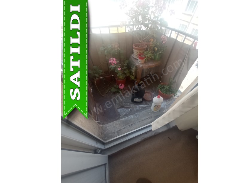 KOCAMUSTAFAPAŞA MEYDANA YAKIN SATILIK MÜSTAKİL EV 4 KATLI 5+1 ( ESKİ PORTFÖY ) 