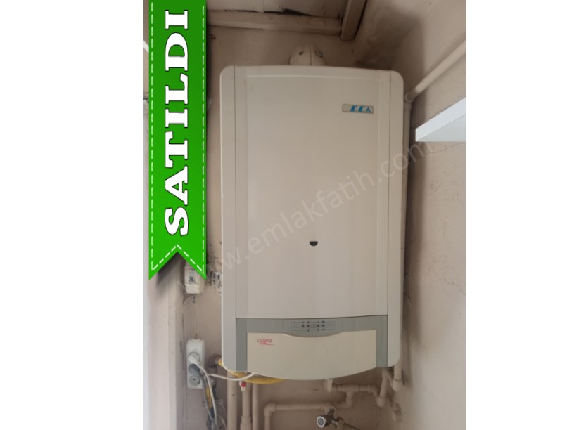 KOCAMUSTAFAPAŞA MEYDANA YAKIN SATILIK MÜSTAKİL EV 4 KATLI 5+1 ( ESKİ PORTFÖY ) 