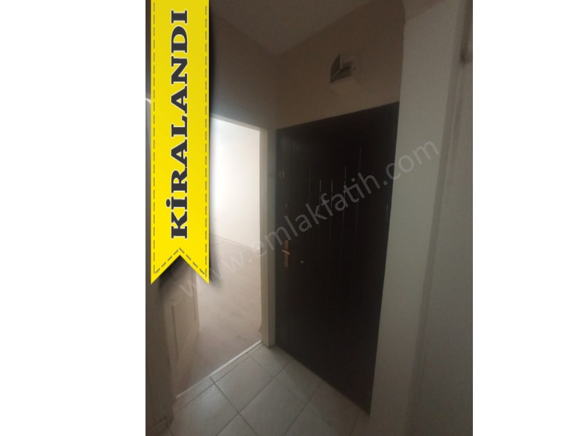 Fatih Kiralık Daire  Fatih Camii Çevresinde 2+1 80m² 2.KAT ( ESKİ PORTFÖY ) Temiz Çift Cepheli