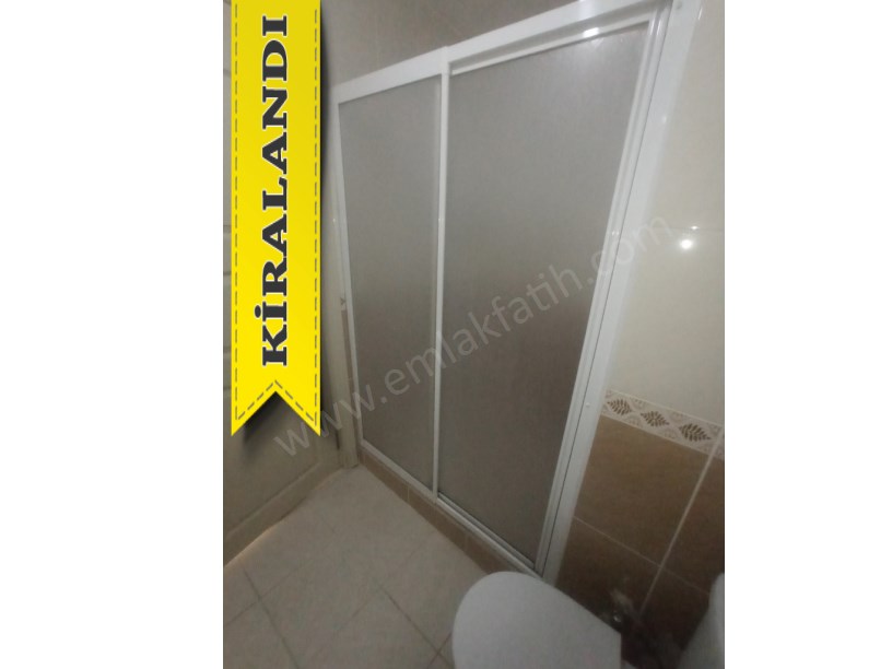 Fatih Kiralık Daire  Fatih Camii Çevresinde 2+1 80m² 2.KAT ( ESKİ PORTFÖY ) Temiz Çift Cepheli