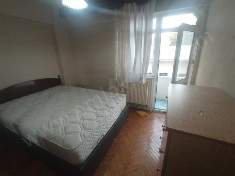 Pulcu Sokak Eşyalı 2+1 80m² 2.Kat Kombili Çift Cepheli