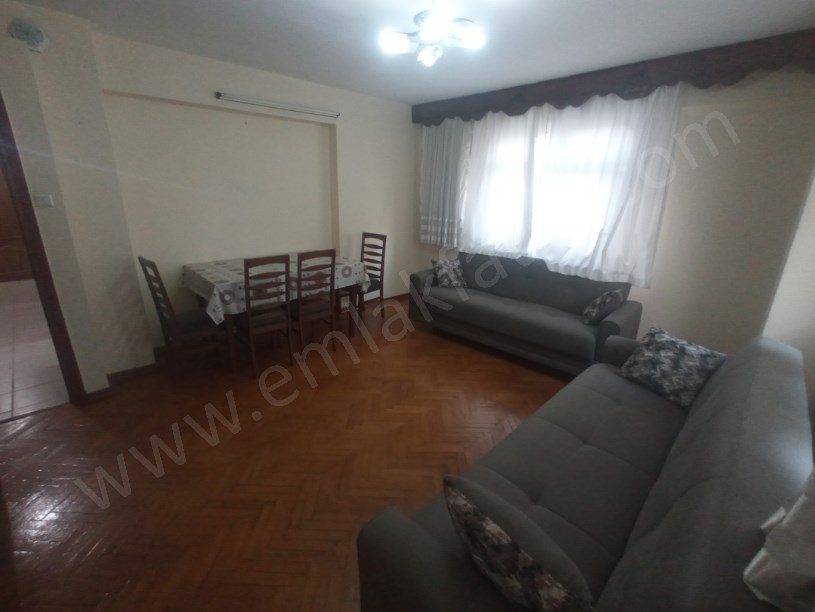 Pulcu Sokak Eşyalı 2+1 80m² 2.Kat Kombili Çift Cepheli