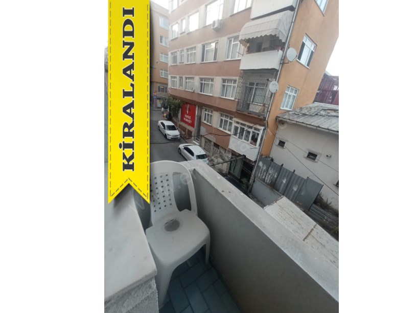 Pulcu Sokak Eşyalı 2+1 80m² 2.Kat Kombili Çift Cepheli