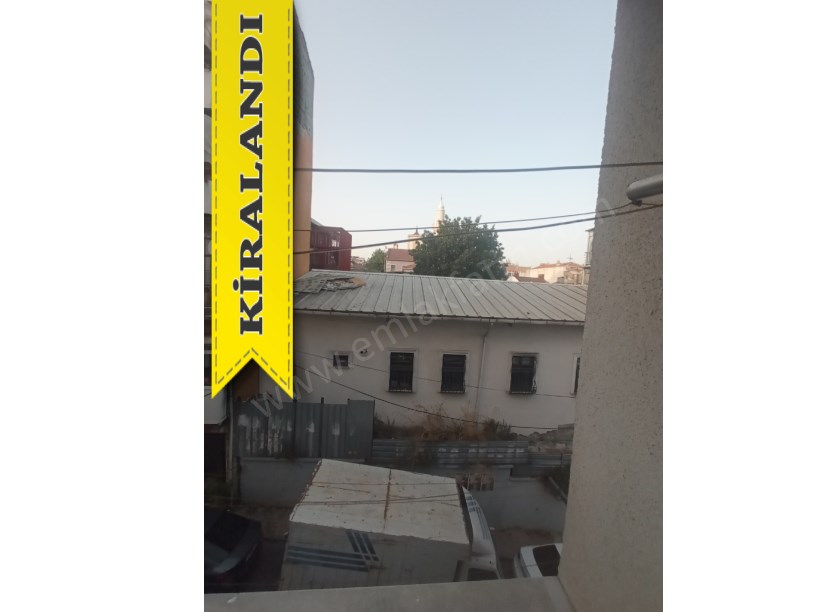 Pulcu Sokak Eşyalı 2+1 80m² 2.Kat Kombili Çift Cepheli
