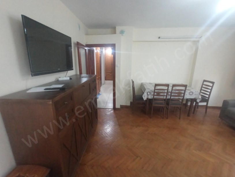 Pulcu Sokak Eşyalı 2+1 80m² 2.Kat Kombili Çift Cepheli