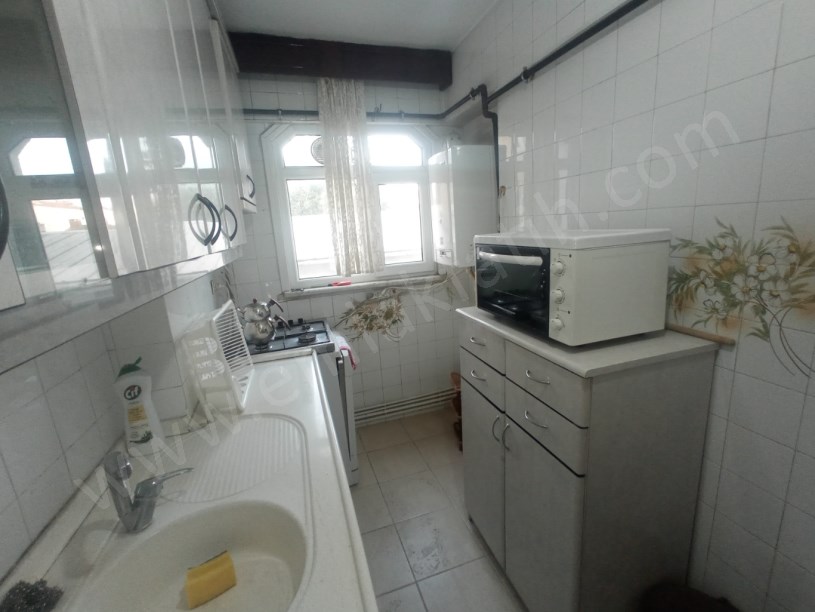 Pulcu Sokak Eşyalı 2+1 80m² 2.Kat Kombili Çift Cepheli