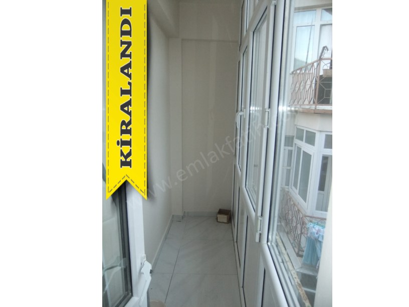 Kocamustafapaşa Kiralık Daire MEYDANDA LÜKS YAPILI 2+1 ( ESKİ PORTFÖY )