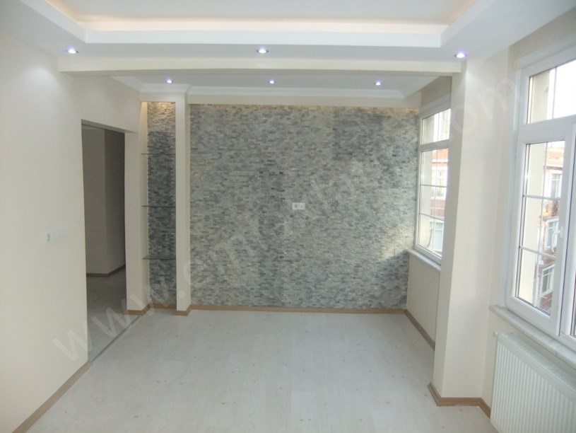 Kocamustafapaşa Kiralık Daire MEYDANDA LÜKS YAPILI 2+1 ( ESKİ PORTFÖY )